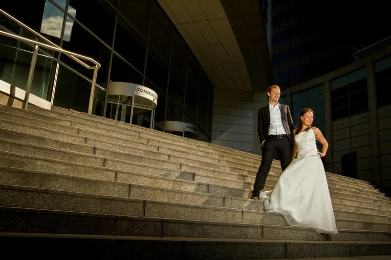 Skyline Shooting Frankfurt – Brautpaar im Bankenviertel