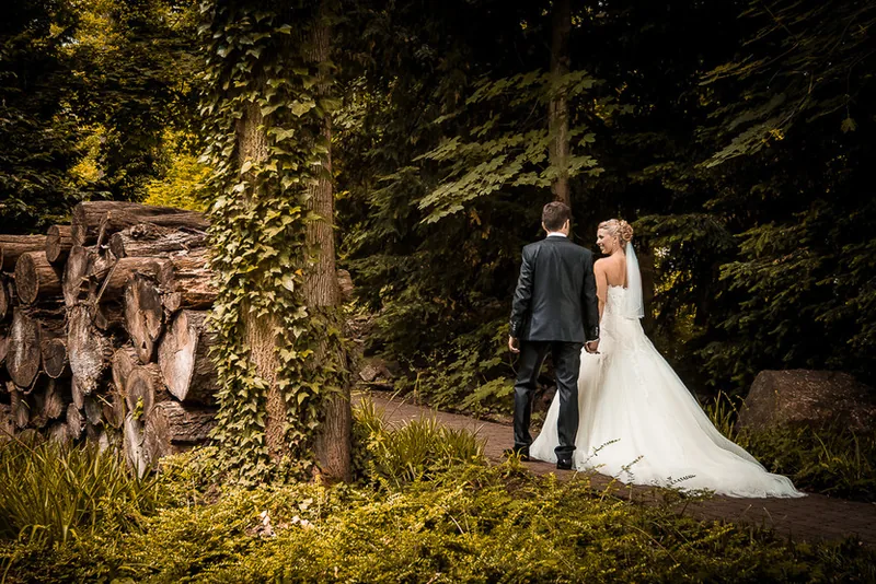 Burg Schwarzenstein Hochzeit – Trauung über den Weinbergen