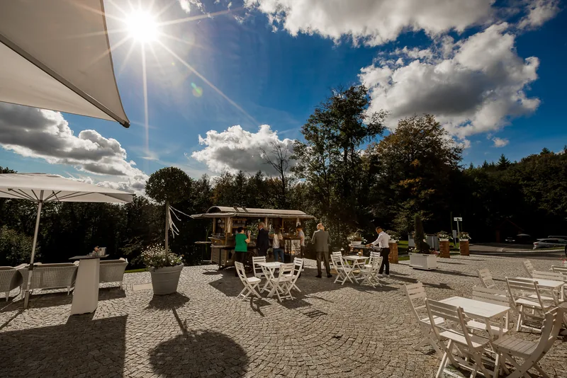 Hochzeit über Hirschhorn am Neckar – Hoher Darsberg im Abendlicht