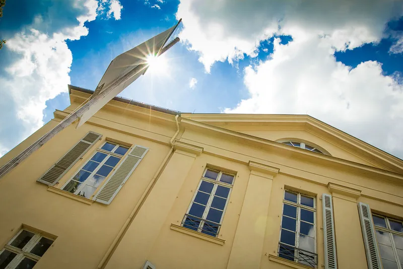 Standesamt Schloss Freudenberg – Trauzeremonie im historischen Saal