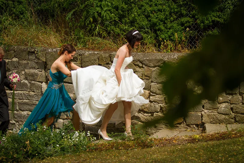 Hochzeit im Schlosshotel Blankenburg im Harz – Brautpaar im Schlosspark
